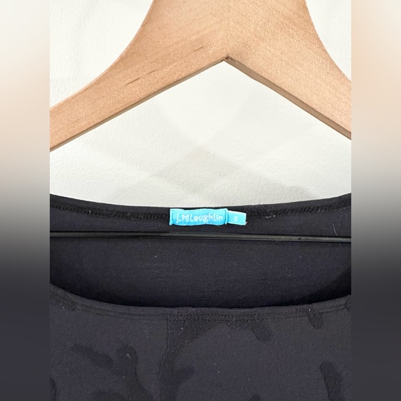 J. McLaughlin Boat Neck Coral Reef Tee Navy Size Small - Picture 4 of 5